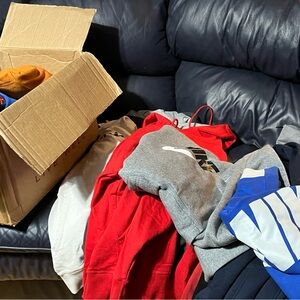 Champion and Nike hoodie lot of 15 sizes-xl